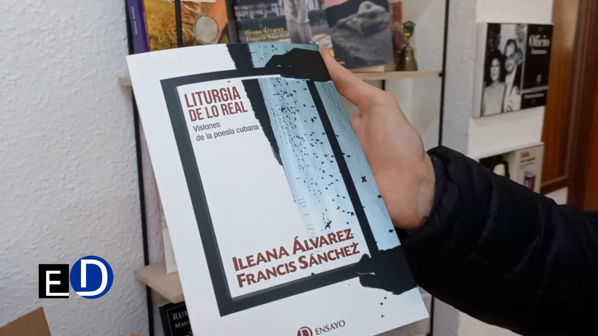 Cubierta del libro "Liturgia de lo real" (Ediciones Deslinde, Madrid, 2023), un libro de Ileana Álvarez y Francis Sánchez.